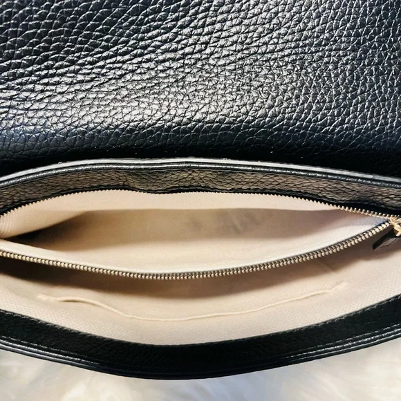 Gucci Soho Pebbled Calfskin Medium
Flap Crossbody Black - Picture 11 of 15